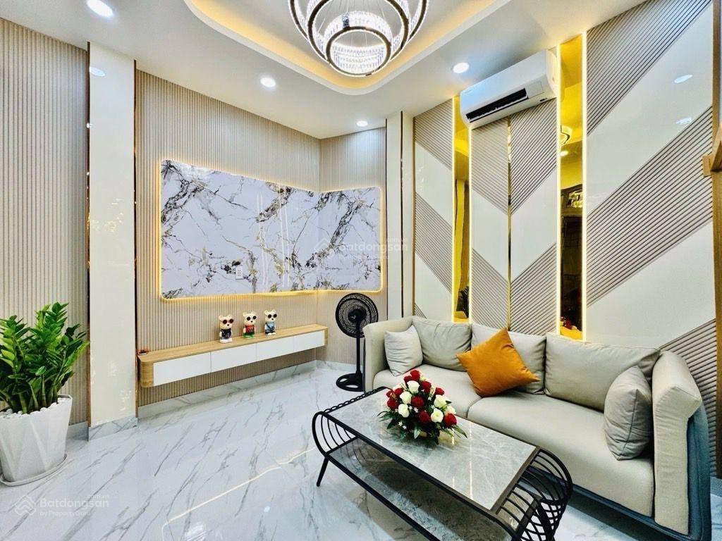 Nhà gần cầu thị nghè bt giáp quận 1 -- gần mặt tiền. chỉ 4.7 tỷ