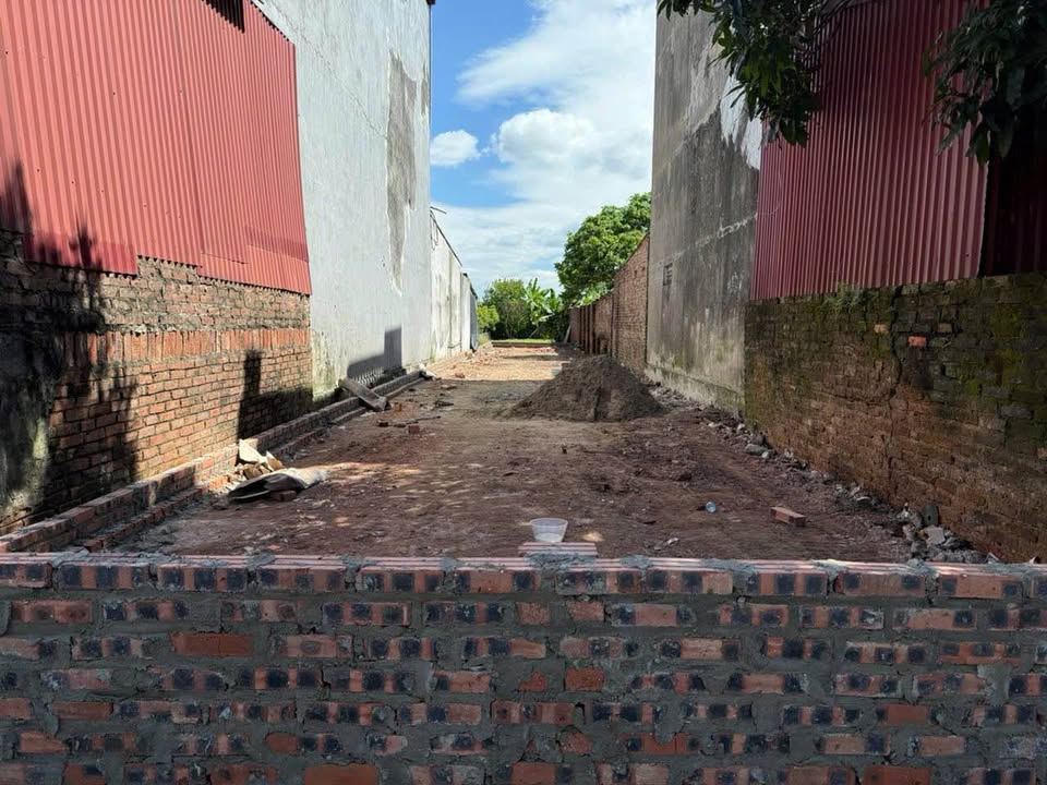 Bán đất ngay trục chính Phù Mã, 193m2, hướng Tây, giá chỉ 30 tỷ