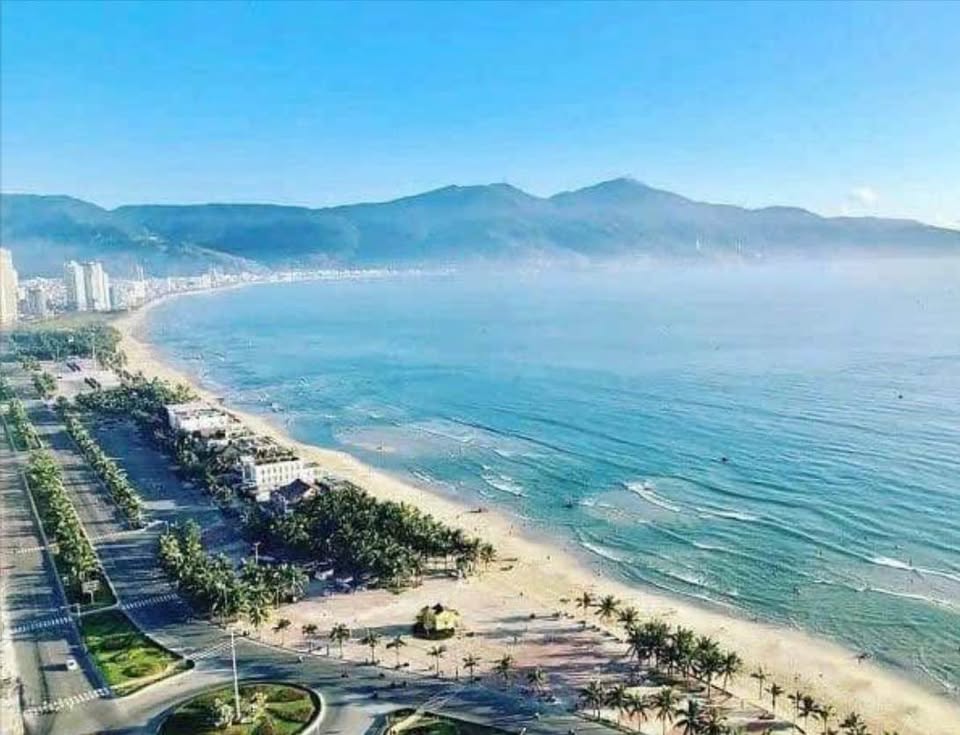 Mặt tiền Hoàng Sa 220m2 view biển, kẹp kiệt 5m, đầu tư khách sạn, căn hộ cực chất