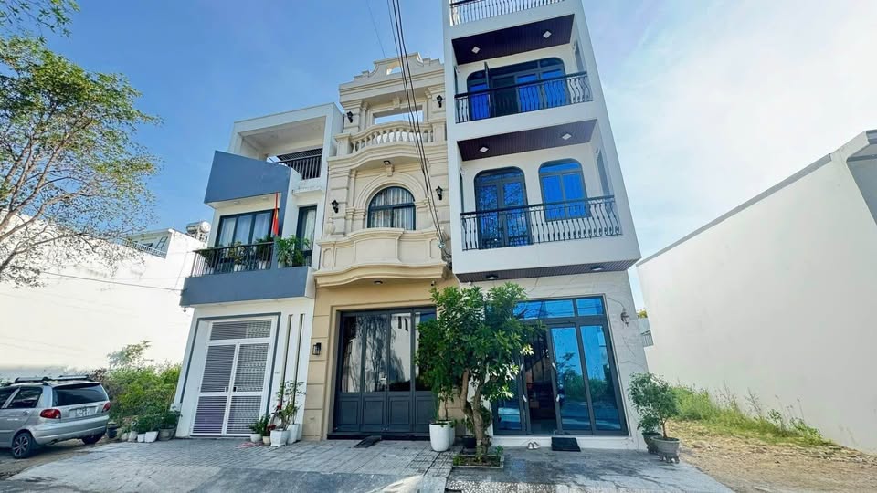 Bán nhà 4 tầng tái định cư Đất Lành, Nha Trang, full nội thất, ở ngay