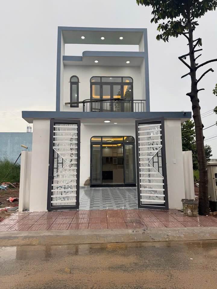 Nhà 2 tầng đẹp như mơ, sổ riêng, sẵn sàng sang tên tại Biên Hòa