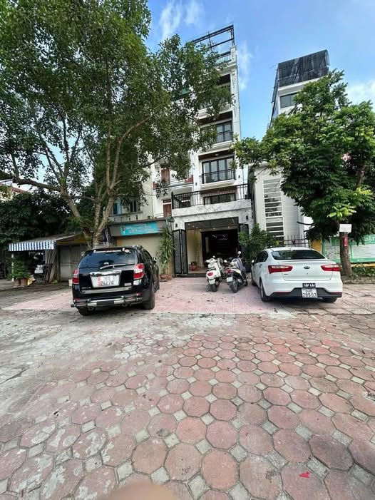 Nhà 7 tầng thang máy, kinh doanh đỉnh tại Ngô Gia Tự