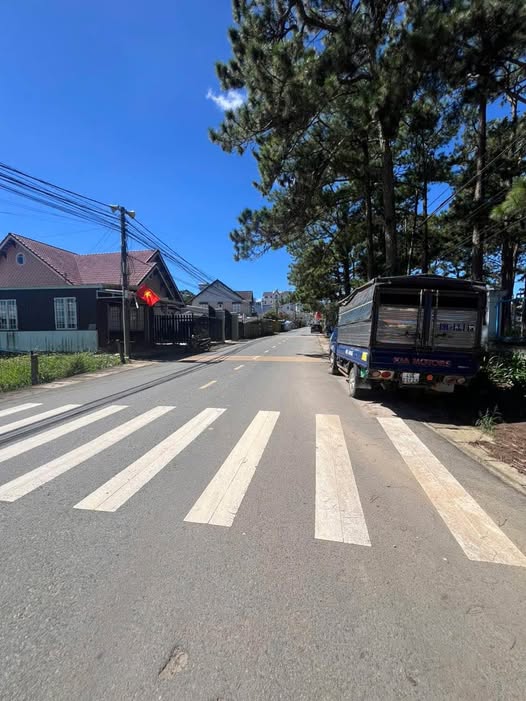 Đất vàng Đà Lạt, mặt tiền Nam Hồ, đối diện trường học, giá chỉ từ 7,8 tỷ