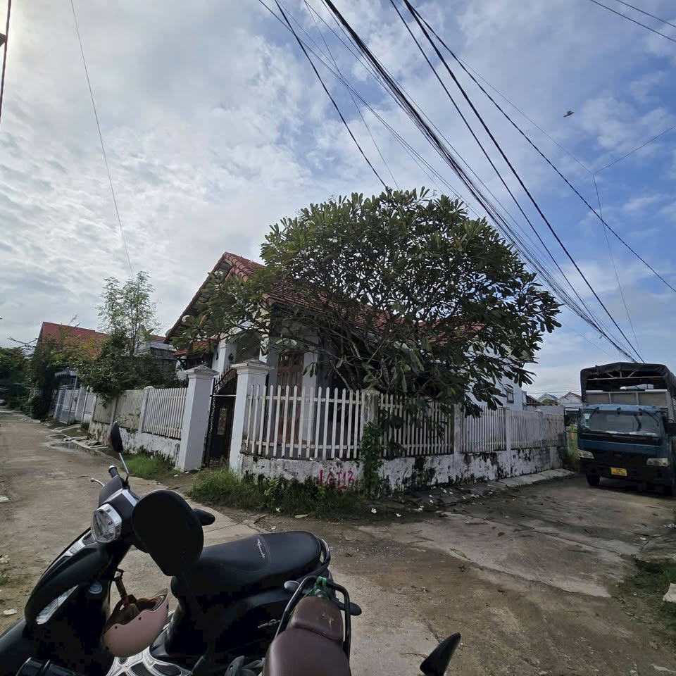 Ký ức Diên Khánh nhà mới xây, nội thất đầy đủ, ngõ rộng thênh thang