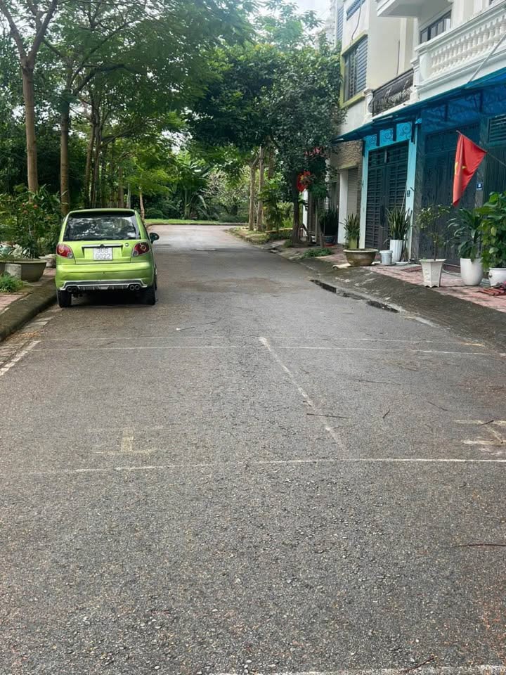 Bán lô đất tại khu D Nam Đầm Vạc, Vĩnh Phúc, diện tích 88m², mặt tiền rộng rãi 5.5m