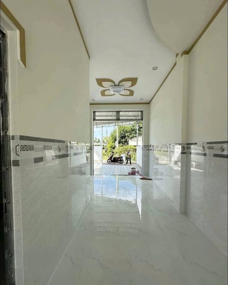 Bất động sản Thanh Thuận, nhà mới hoàn thiện, 2 phòng ngủ, sân ô tô, giá hời 670 triệu