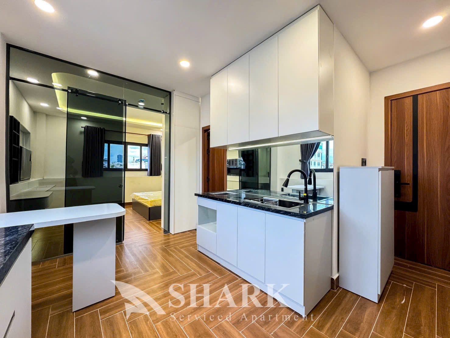 Căn hộ 1 phòng ngủ mới tinh, đầy đủ nội thất, vị trí đắc địa gần chợ Bà Chiểu, Bình Thạnh