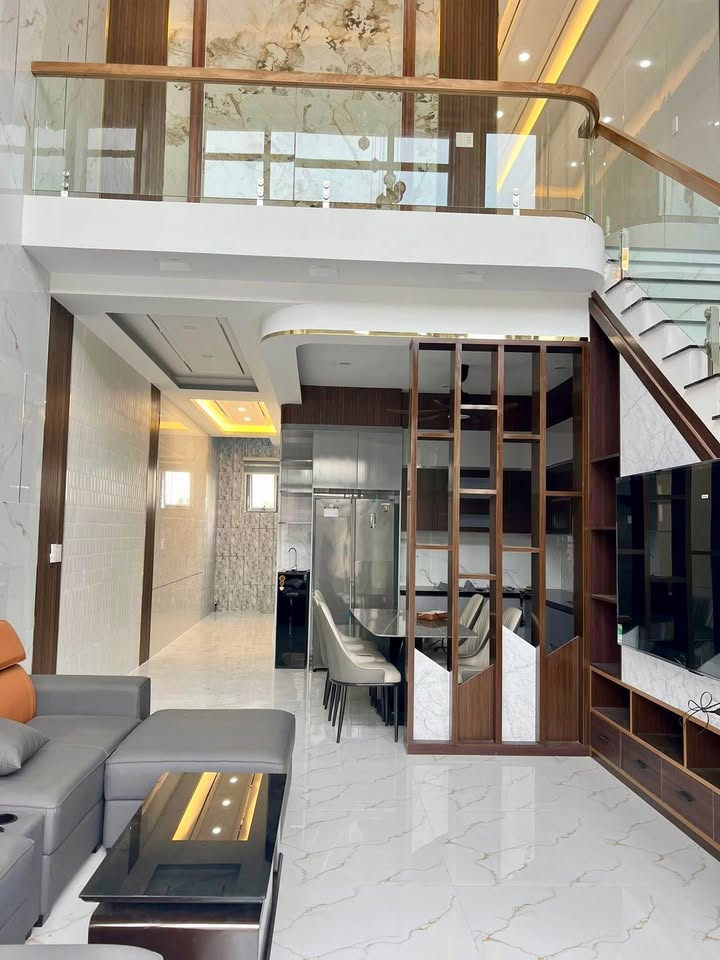 Bán nhà trung tâm Long Hải, sổ đỏ thổ cư, giá chỉ 3 tỷ