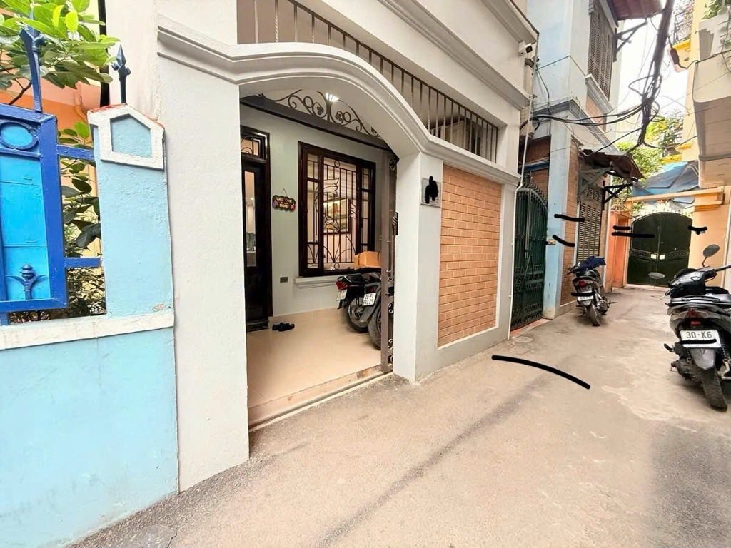 Nhà 5 tầng Lạc Long Quân, Tây Hồ, giảm 300 triệu, ngõ ô tô tránh