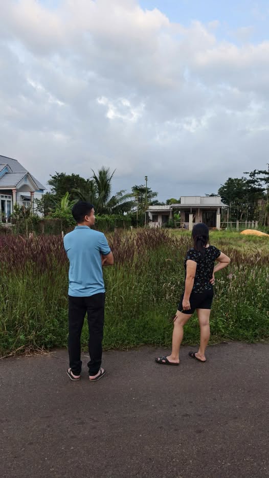 Chủ nhà cần xả gấp lô đất cực đẹp với diện tích 5m x 43.8m