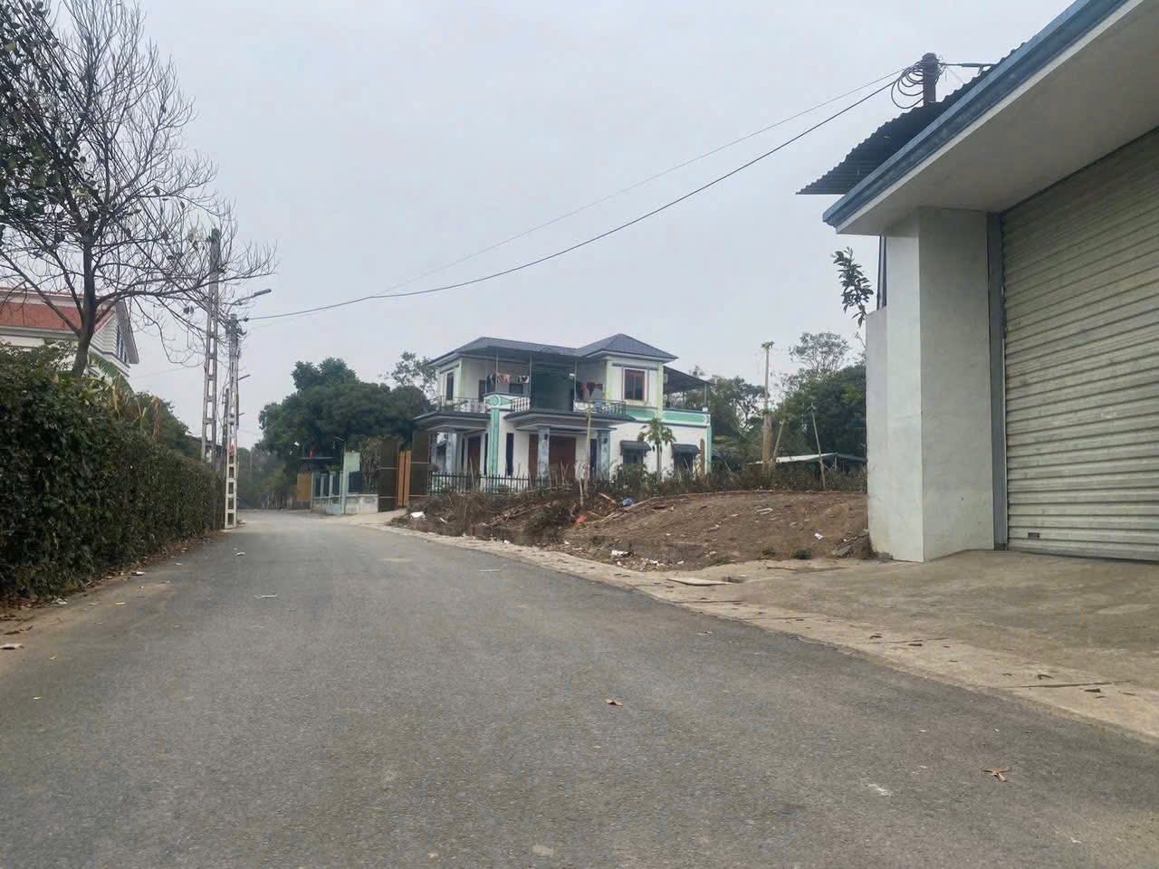 Đất view hồ Gia Khánh, Bình Xuyên thoáng mát, đường nhựa, giá hời