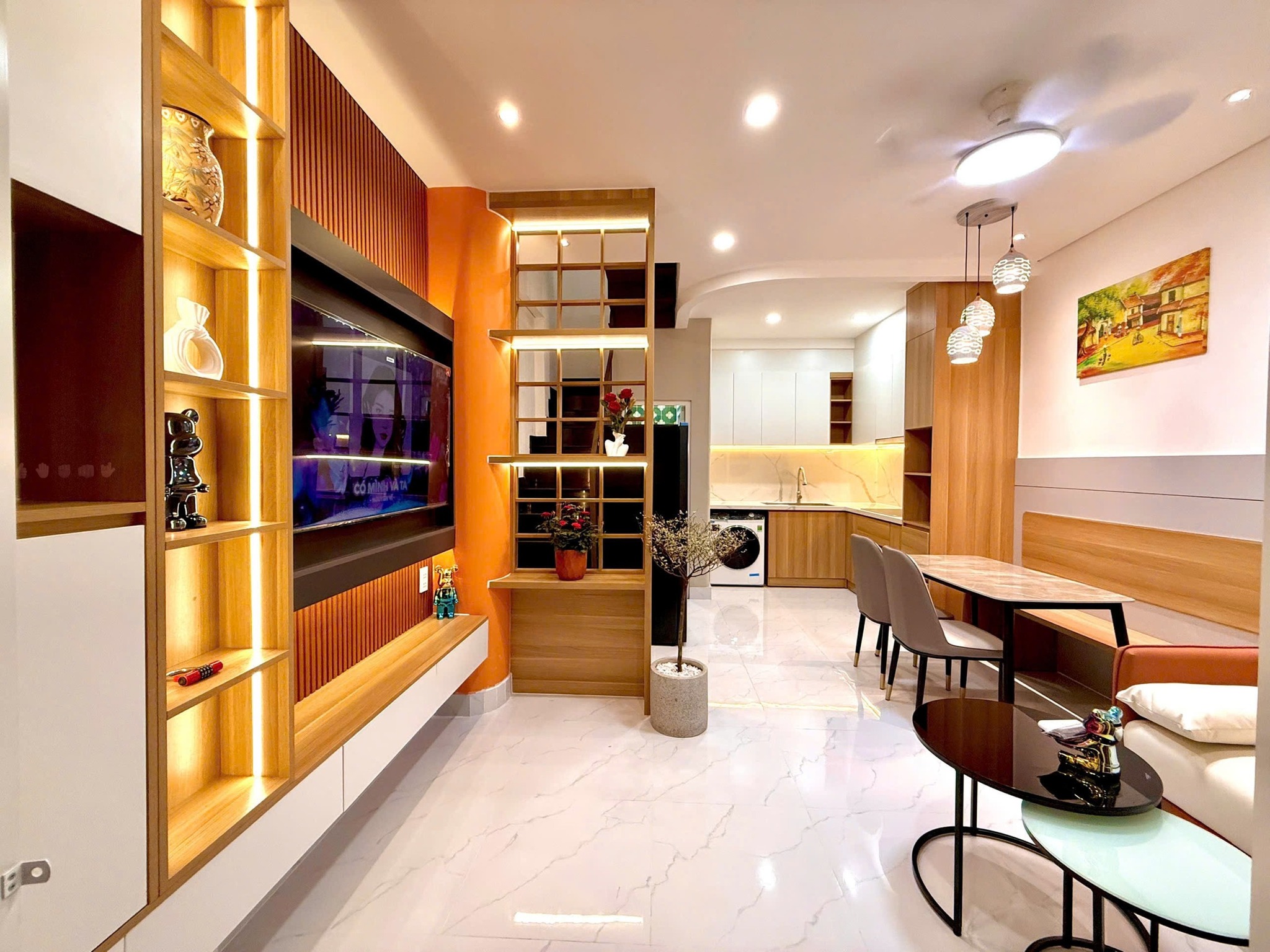 Tọa lạc tại vị trí đắc địa ngay khu Bàu Cát sầm uất