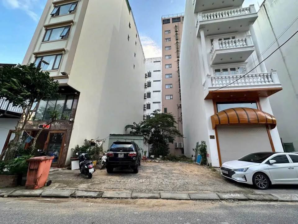 Bán cặp đất 234m2 mặt tiền 10m đường An Đồn 5, Sơn Trà, gần biển, vị trí đắc địa