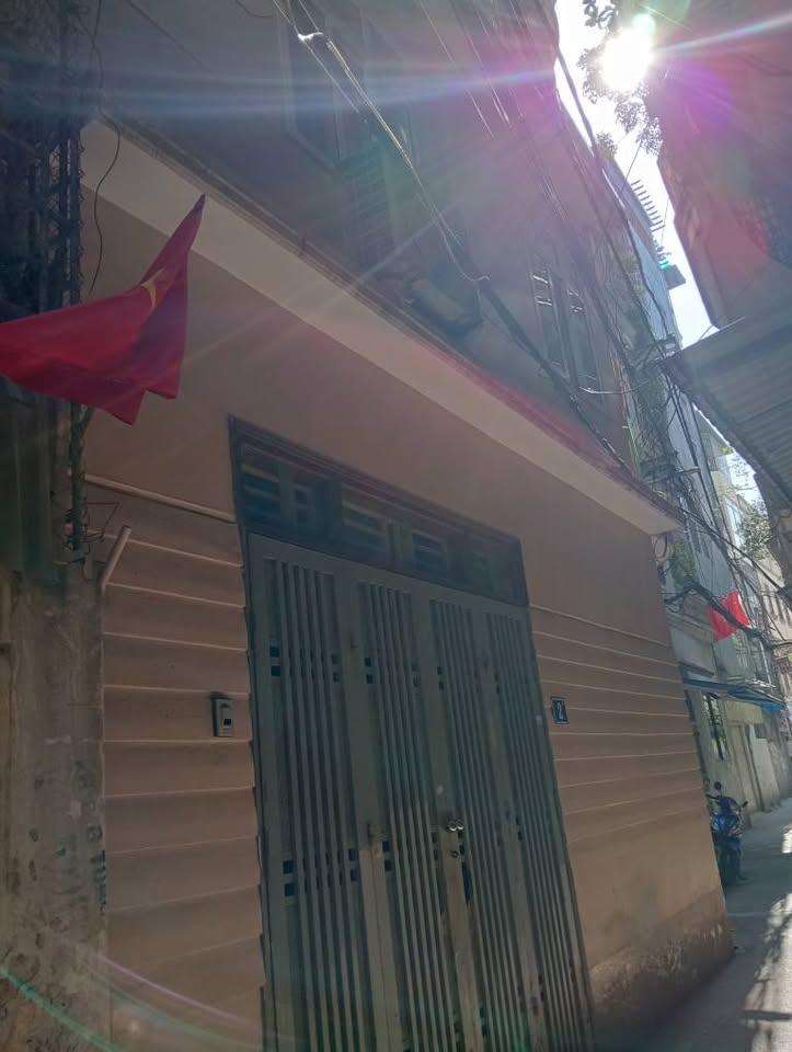 Nhà 5 tầng Cầu Giấy, ngõ thông, 40m2, 10,9 tỷ