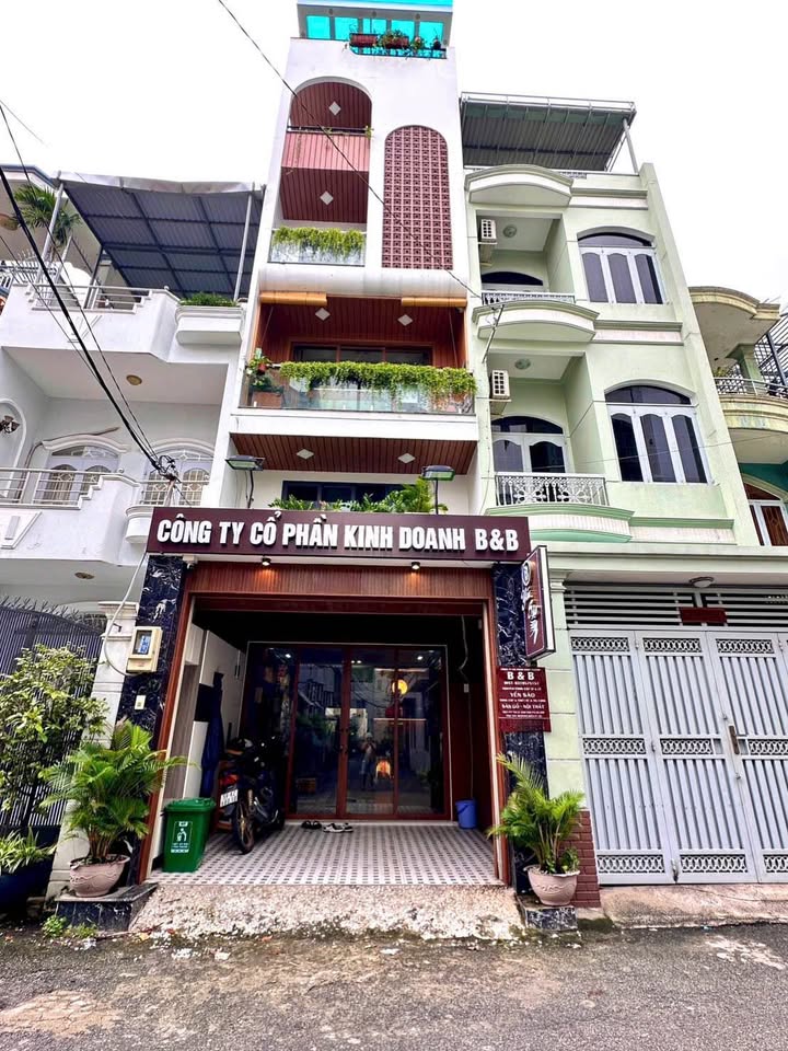 Siêu phẩm 6 tầng sang trọng, có thang máy, tọa lạc tại đường Lê Văn Thọ