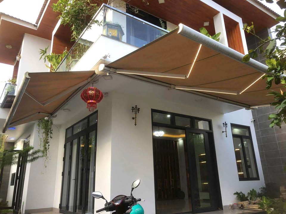 Biệt thự góc Tây Phan Đình Phùng, về Mỹ bán nhà, chỉ việc xách vali vào ở