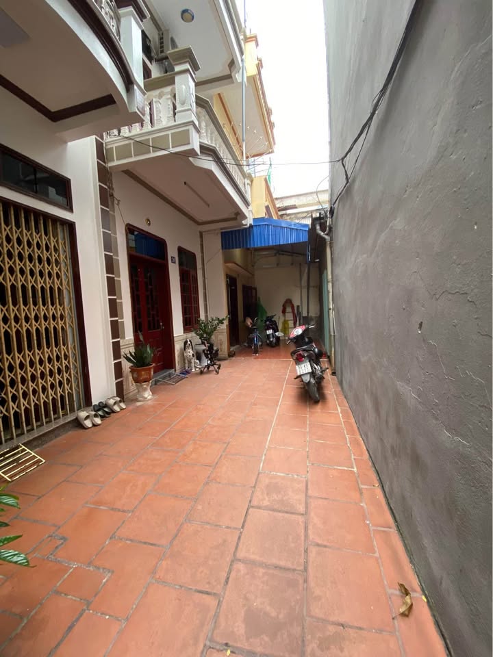 Siêu phẩm nhà 3 tầng tại ngõ 34 Trần Thái Tông, Cầu Giấy, Hà Nội