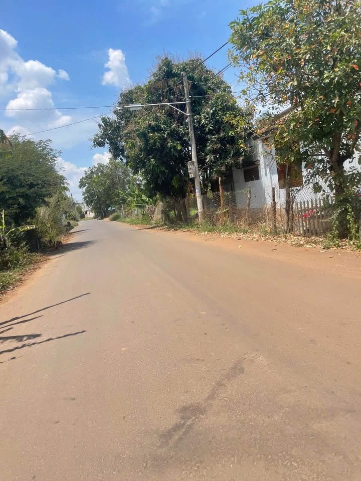 Bán lô đất nền diện tích 2.4 sào tại thôn 6, xã Hòa Khánh, Thành phố Buôn Ma Thuột