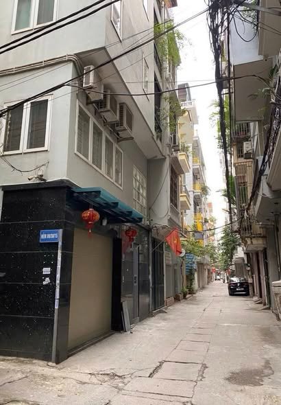 Nhà phân lô Lạc Long Quân, ngõ ô tô tránh, 6 tầng, 40m2, giá 15 tỷ