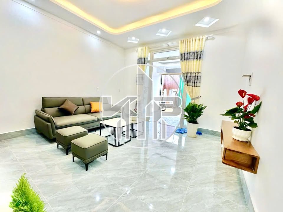 Bán nhà phố 72m² 2 tầng tại Phường 7, Đà Lạt, giá 3 tỷ