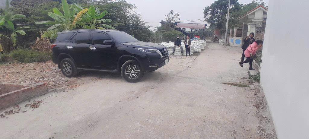 Bán đất Sóc Sơn, Hà Nội đường thông, gần tiện ích, giá 2.1 tỷ