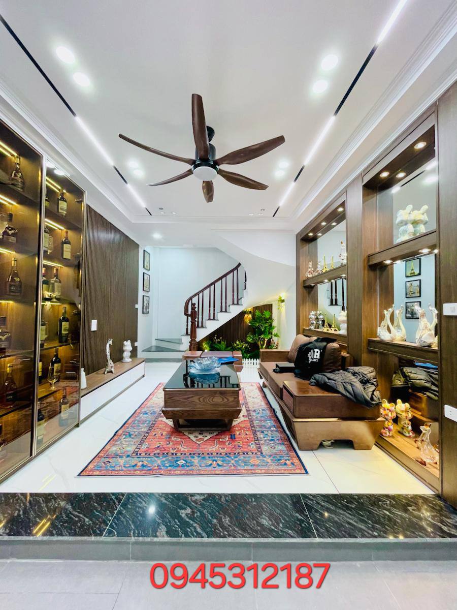 Nhà Đống Đa 6 tầng mới tinh, vị trí vàng, sẵn sàng đón chủ nhân