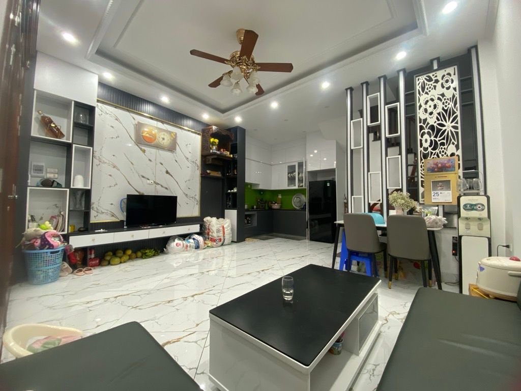 Bán nhà 5 tầng tại khu vực Đại Từ, Hoàng Mai, 38m2, giá nhỉnh 8 tỷ