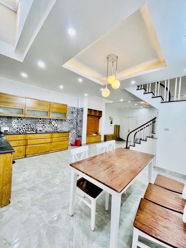 Nhà 4 tầng gần Đền Lừ, 52m², ngõ xe ba gác, 50m ra ô tô