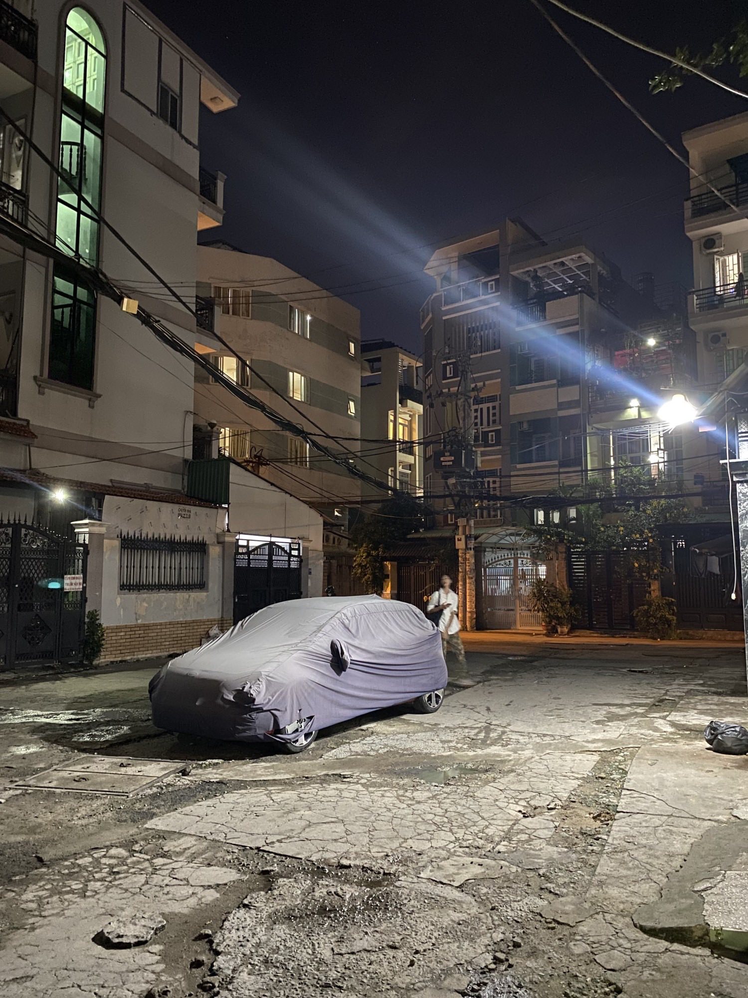 Chào mừng quý khách đến với "siêu phẩm" nhà hẻm xe hơi tại khu vip Phan Xích Long, Phú Nhuận