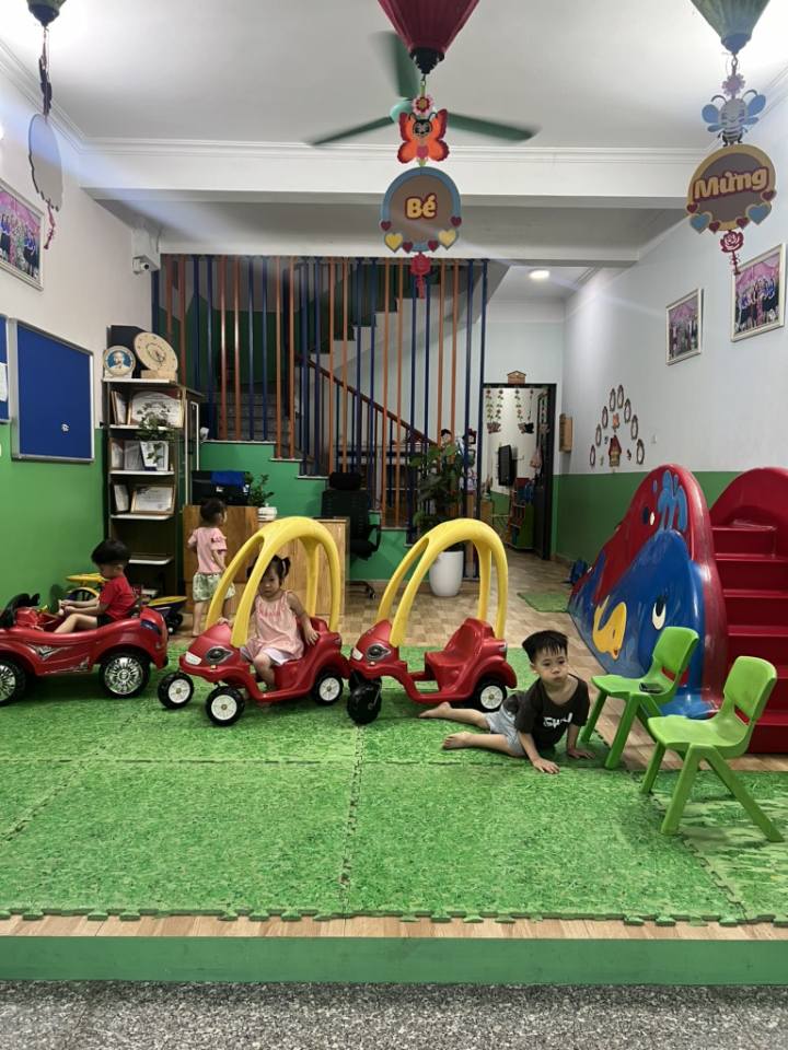 Bán gấp nhà 4 tầng cực đẹp tại Từ Sơn, Bắc Ninh, 90m2, đường 3 ô tô tránh