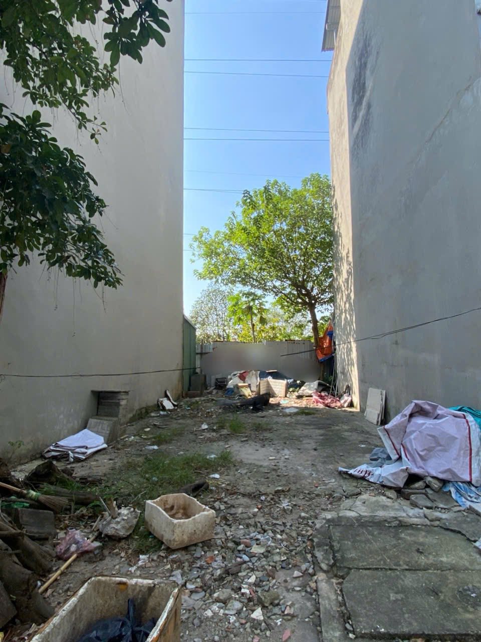 Bán đất vuông vắn 50m2, ô tô tránh, gần Sân vận động Hà Đông