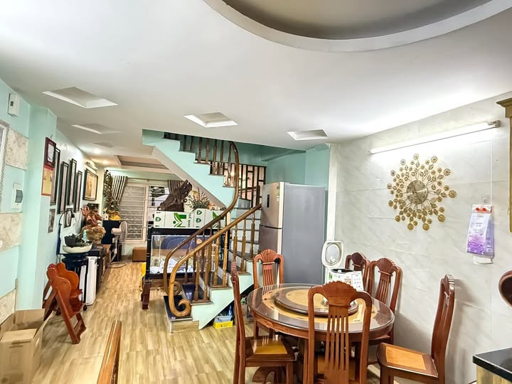 Nhà sát phố Chiến Thắng, Văn Quán, ô tô tránh, tiện ích đầy đủ, sổ đỏ đẹp