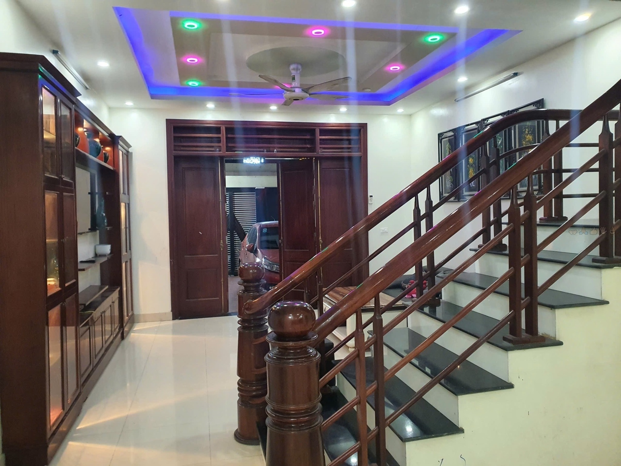 Bán nhà 3 tầng mặt tiền 5m tại trục chính Nguyễn Tri Phương, Vĩnh Phúc