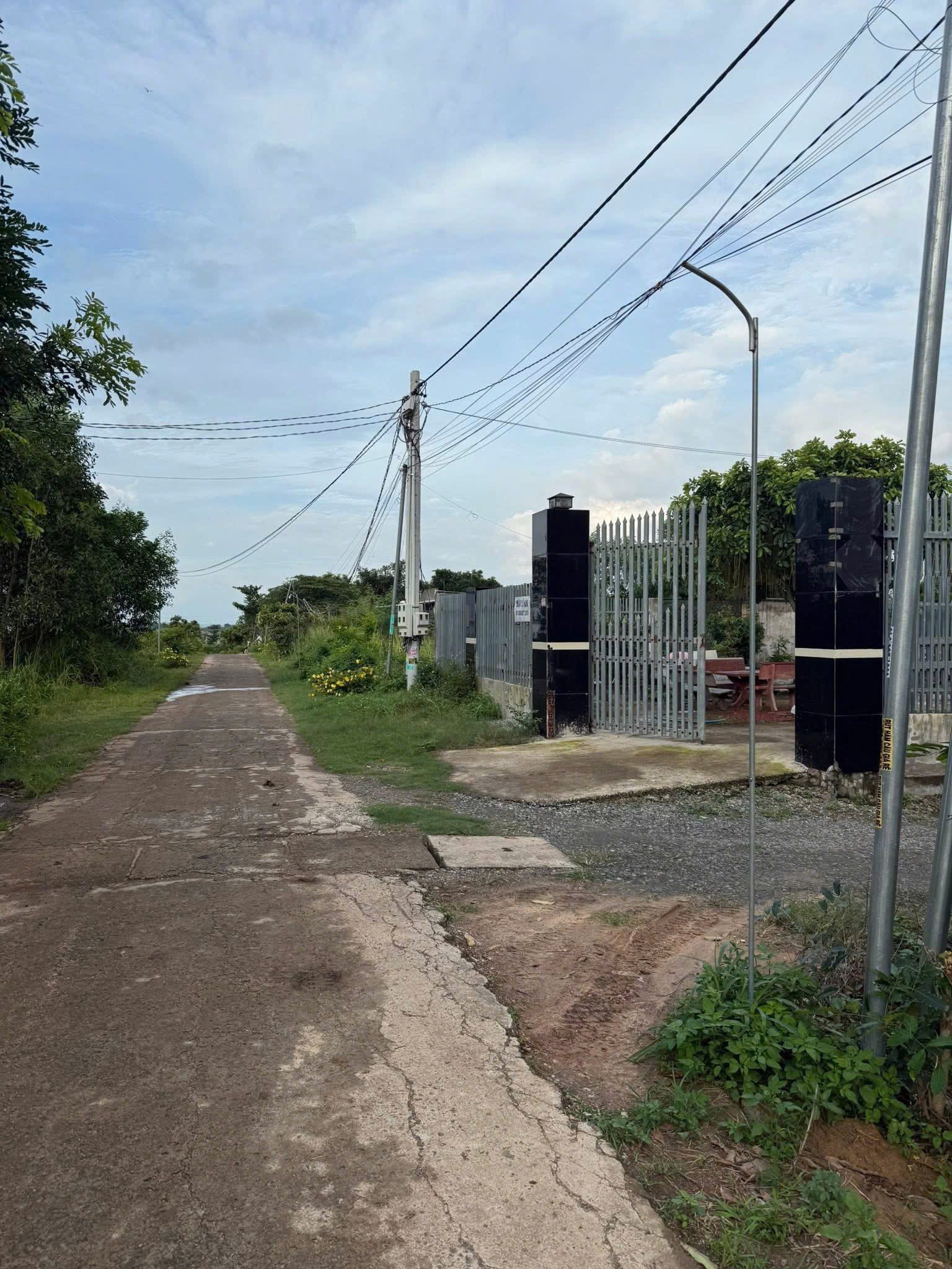 Đất Xuân Trường, view núi, sổ riêng 156m2, đường thông thoáng, chỉ 600 triệu