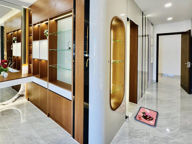 Nhà mặt tiền 5 tầng dòng tiền 600 triệu/năm, hẻm xe tải thông gần Lý Thường Kiệt, Quận 3