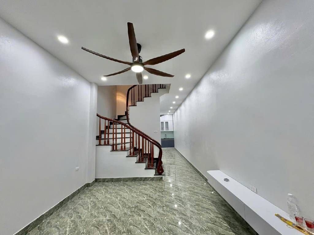 Chính chủ bán gấp nhà riêng 56m2, 3 tầng, mặt tiền 4m tại ngõ 179 Vĩnh Hưng, Hoàng Mai - chỉ hơn 5 tỷ