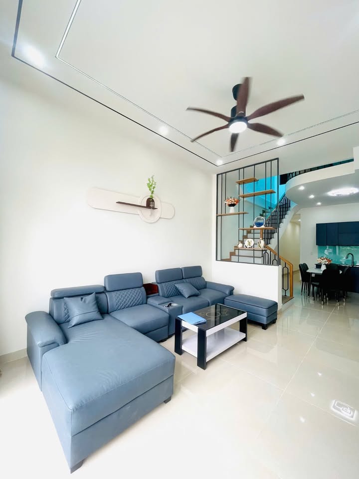 Nhà Tân Triều, Đồng Nai, 3 phòng ngủ hiện đại, sổ hồng riêng, vay ngân hàng 70%