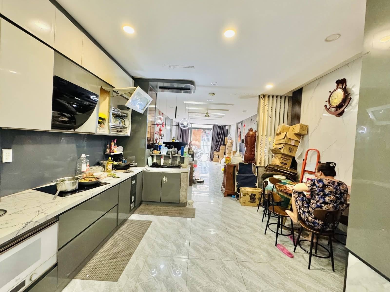 Bán nhà 2 tầng, hẻm xe hơi, 74m², 6.15 tỷ tại Tam Bình, Thủ Đức