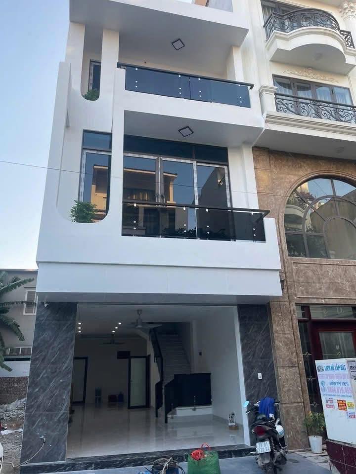 Bán nhà 3 tầng Đồng Cửa, Bắc Giang, 72.5m², 5m mặt tiền, giá nhỉnh 7 tỷ