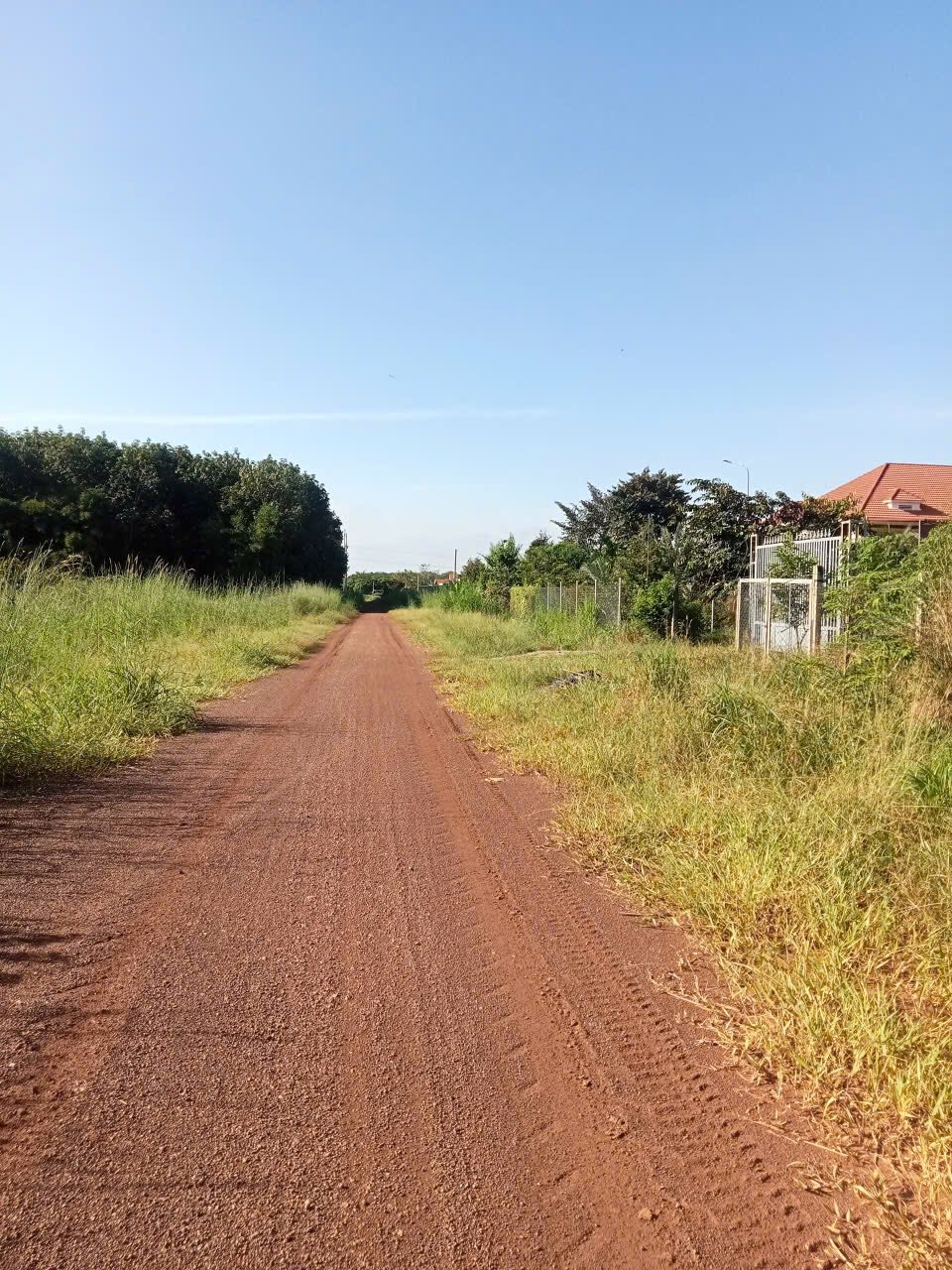 Siêu phẩm đất nền 6m x 80m đang chờ chủ nhân may mắn tại đường nhánh Lê Duẩn, khu phố Trung Lợi