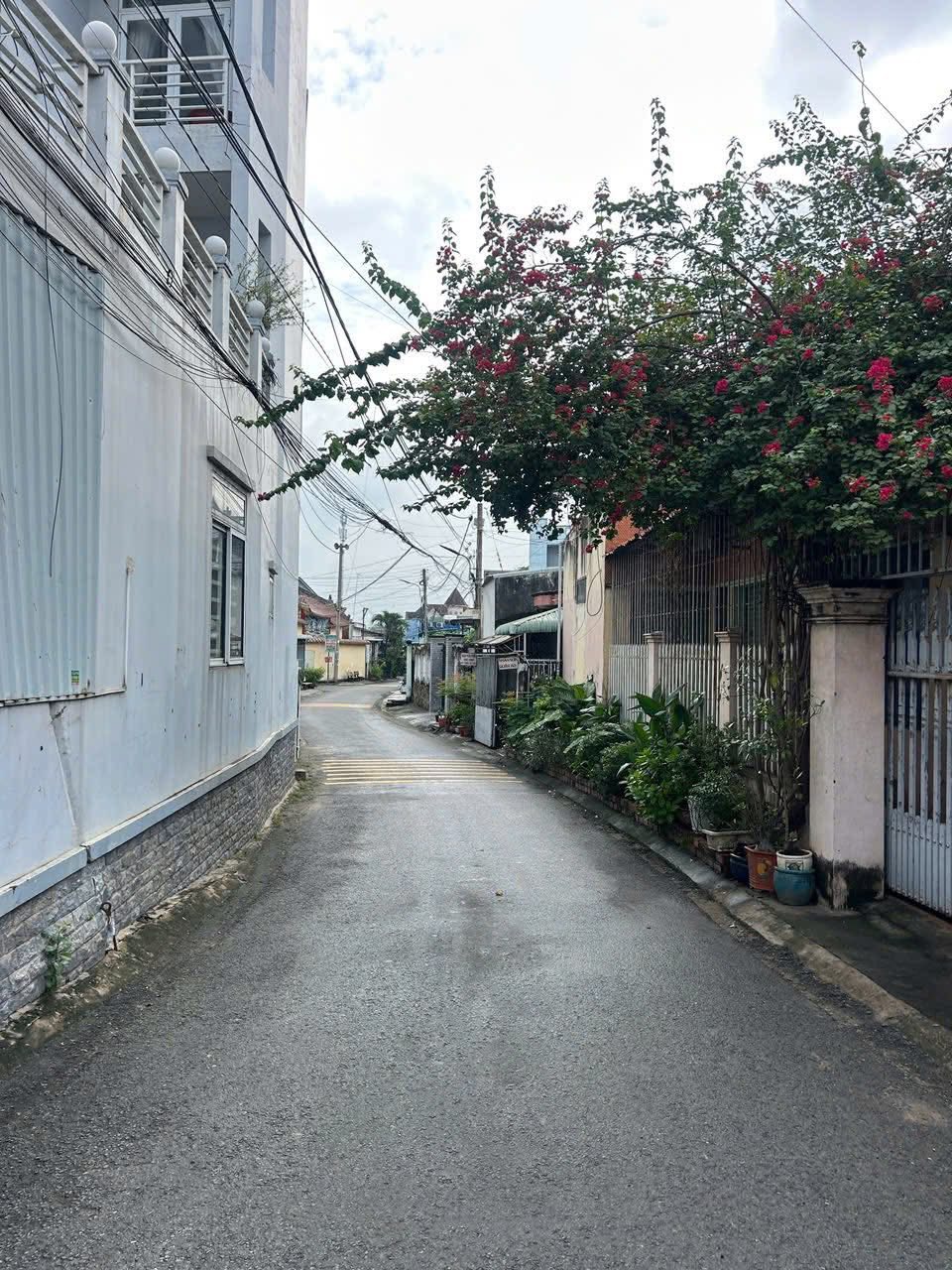 Bán đất tặng 2 kiot 88m2 gần chợ Tân Phước Khánh, Bình Dương