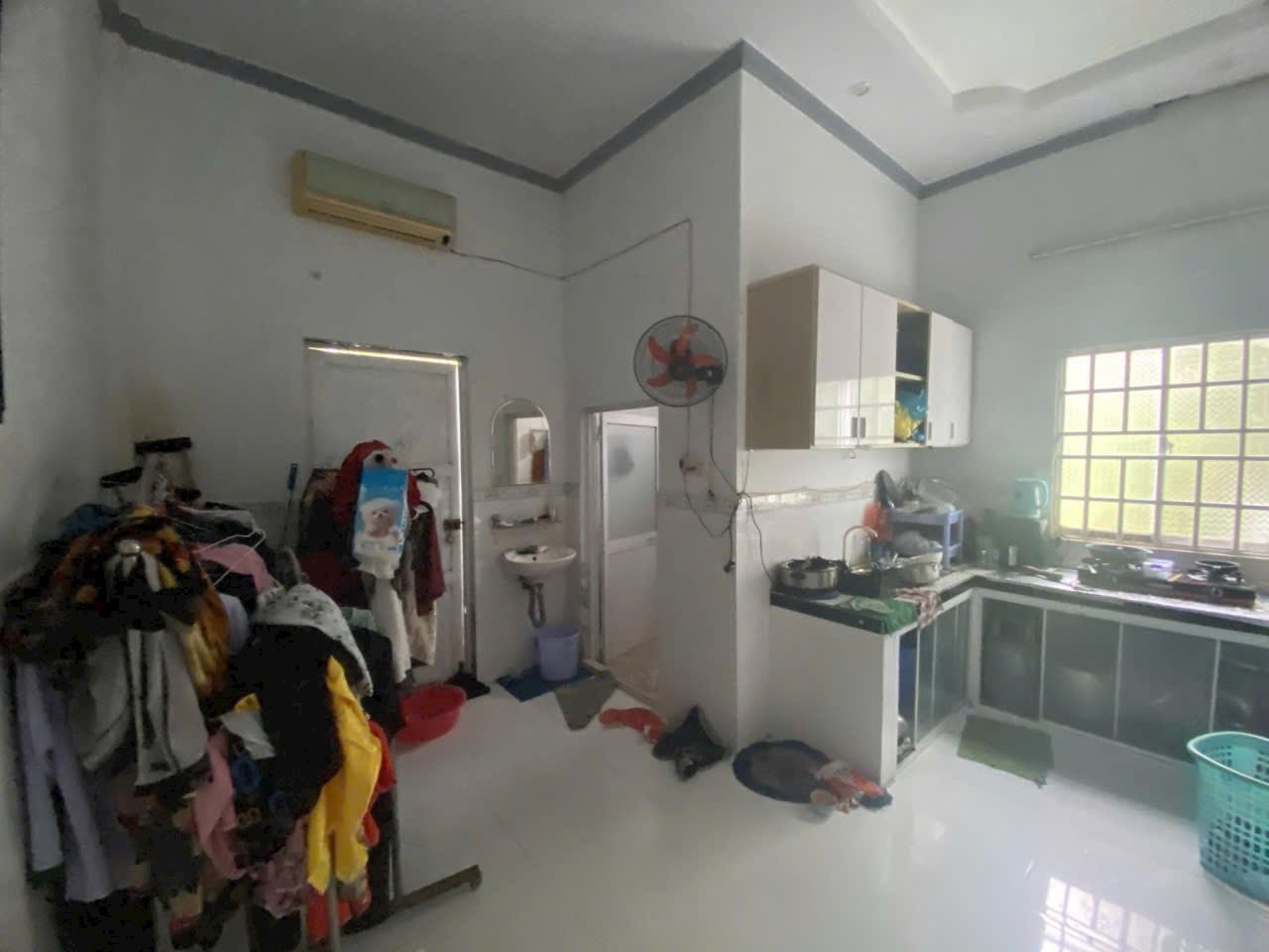 Nhà 96m2 thổ cư, lộ ô tô 6m, hướng đông bắc