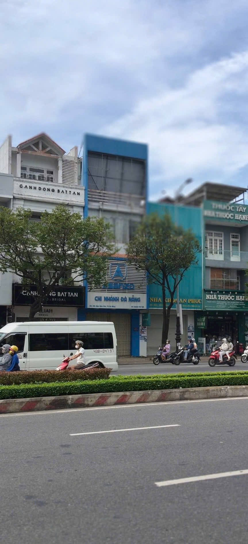 Nhà 4 tầng mặt tiền kinh doanh đắc địa, trung tâm Đà Nẵng 79,4m2