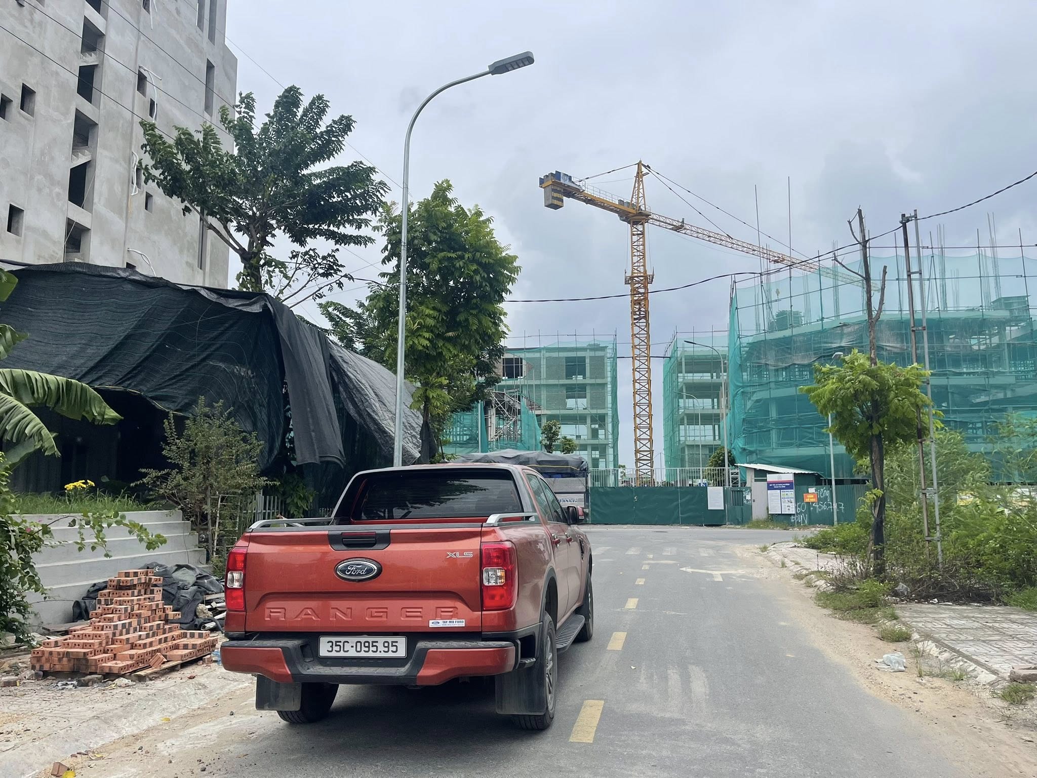 Bán đất Hà Đông, trong quần thể khu đô thị Đô Nghĩa, 105m2, mặt tiền 7m, giá chỉ 148 triệu/m2