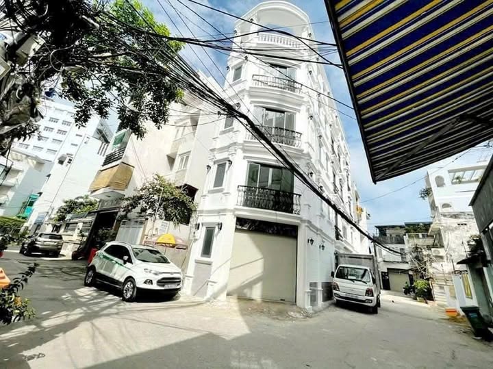 Siêu phẩm nhà lô góc cực xinh tại Bình Thạnh đây ạ