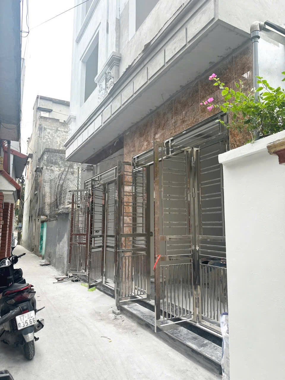 Bán nhà 3 tầng siêu đẹp, hơn 1.9 tỷ tại Nguyễn Trãi, Thái Bình