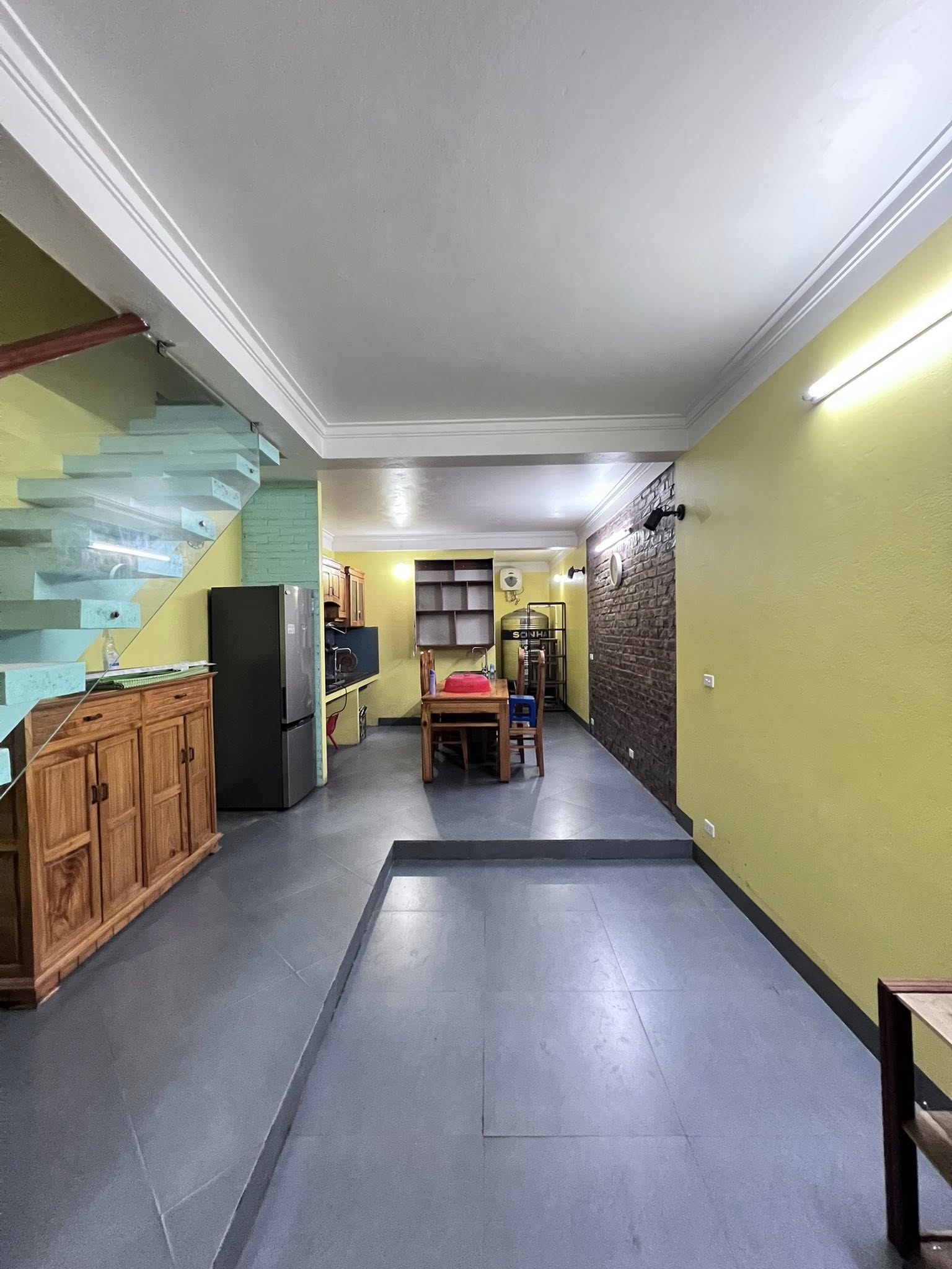 Nhà lô góc 3 thoáng, 4 tầng đẹp tại Long Biên, cơ hội an cư lý tưởng