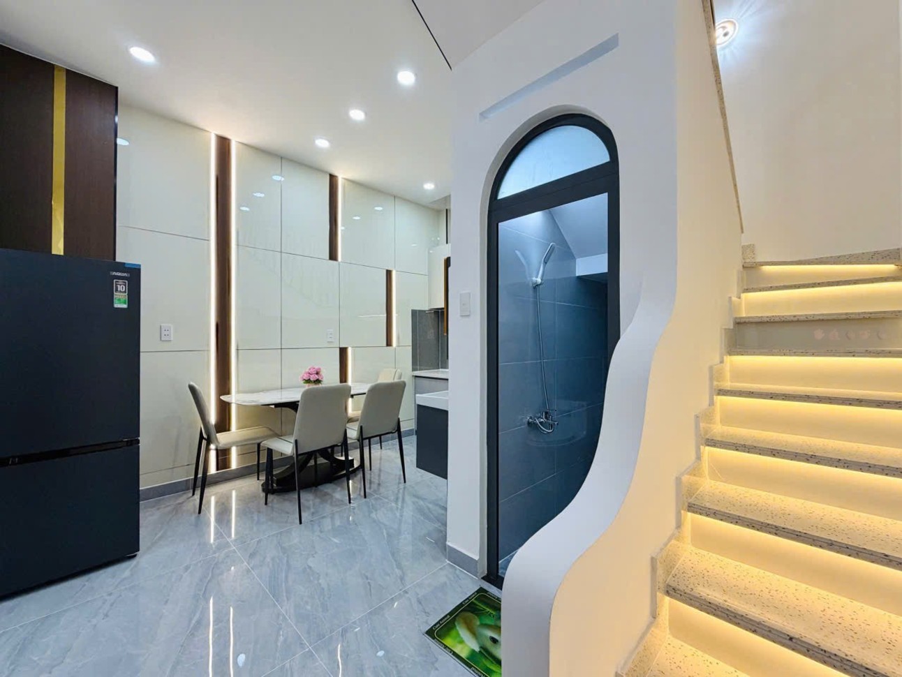 Nhà đẹp Gò Vấp 3 tầng đúc kiên cố, nội thất hiện đại, giá nhỉnh 5 tỷ