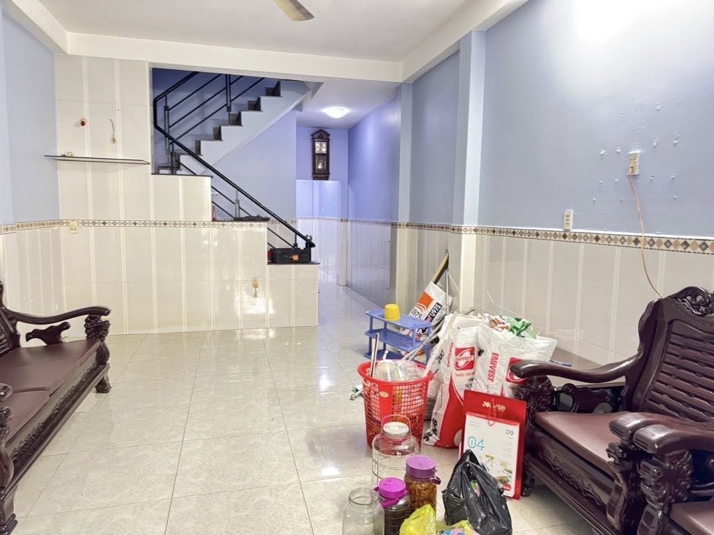 Bán nhà 3 tầng 64m2 ngay chợ Hạnh Thông Tây, thông Cityland - chỉ 6.65 tỷ