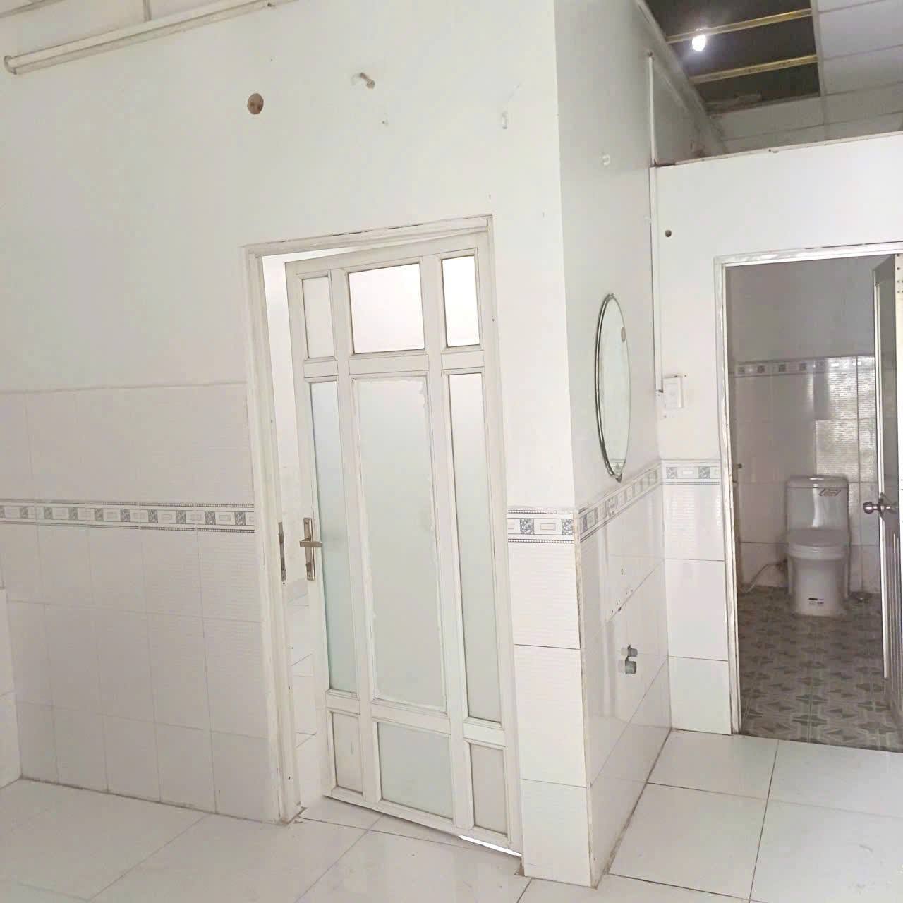 Nhà Quận 12, hẻm Phan Văn Hớn, 4,35m x 20m, trệt lửng, sổ hồng riêng, giá chỉ 3,6 tỷ